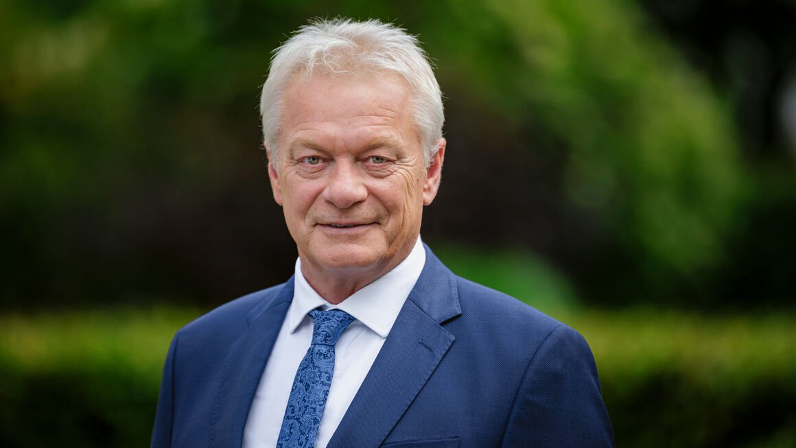 Agrarminister Rainer auf Konfrontationskurs Agrarminister Rainer auf Konfrontationskurs
