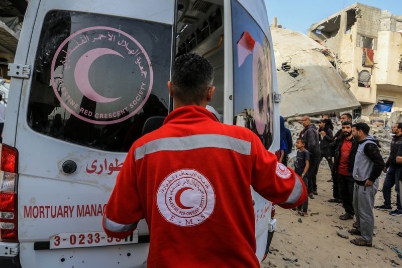 Rauch und Explosionen bei einem Militäreinsatz im Westjordanland, der zur Erschießung palästinensischer Geschwister führte