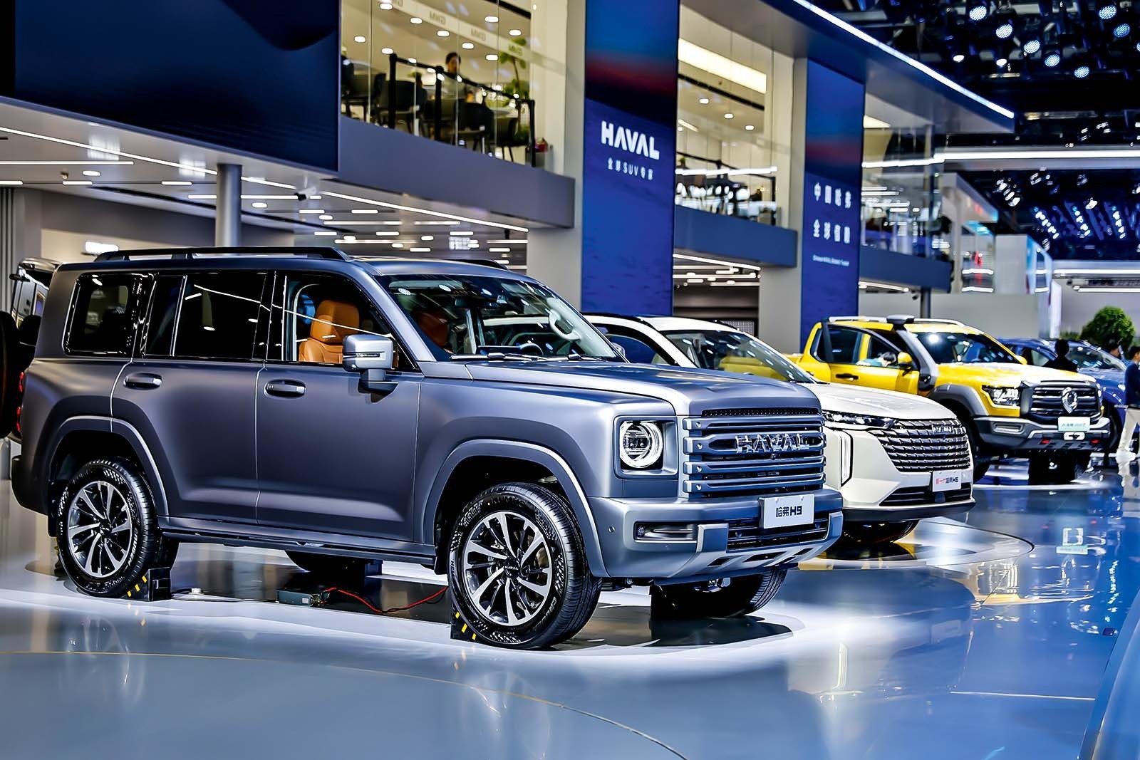 Automobil-Expansion Europa im Segment der Hybrid-SUV