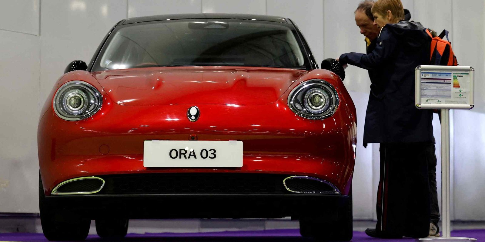 Automobil-Expansion Europa mit neuen chinesischen Hybridfahrzeugen