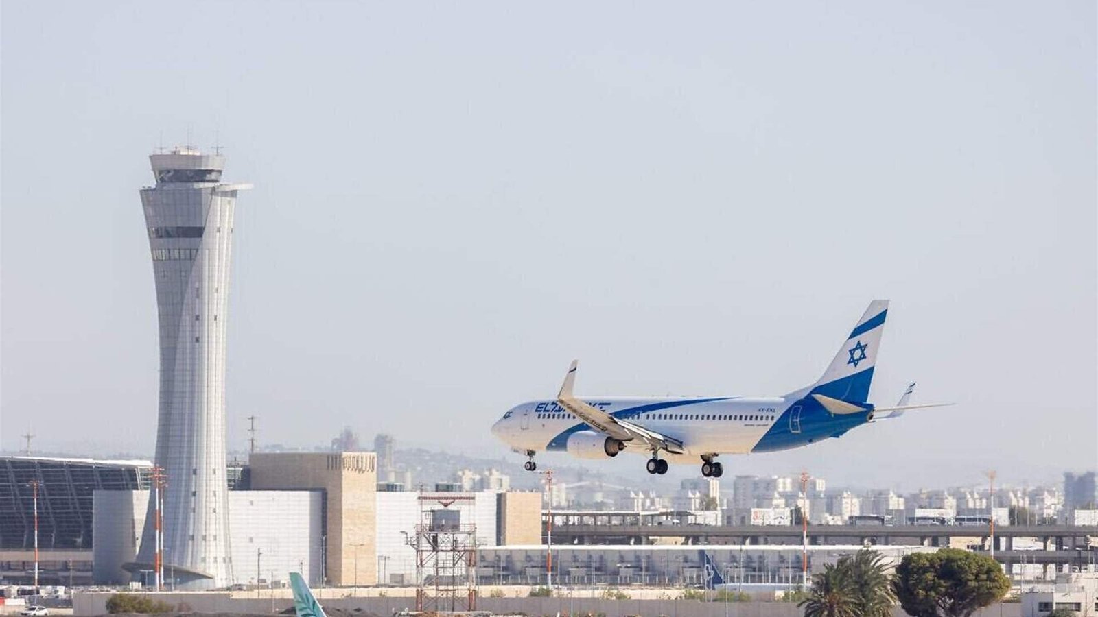 Ben Gurion Flughafen Anschlag: beschädigter Privatjet