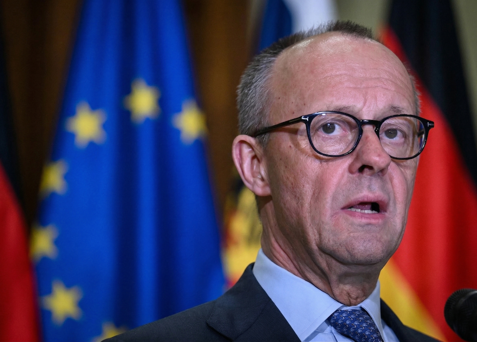 Merz-Koalition in Berlin vor Zerreißprobe durch heftigen Machtkampf im Bundeskabinett 27 Kanzler Merz sucht Lösungen für die Merz Koalition