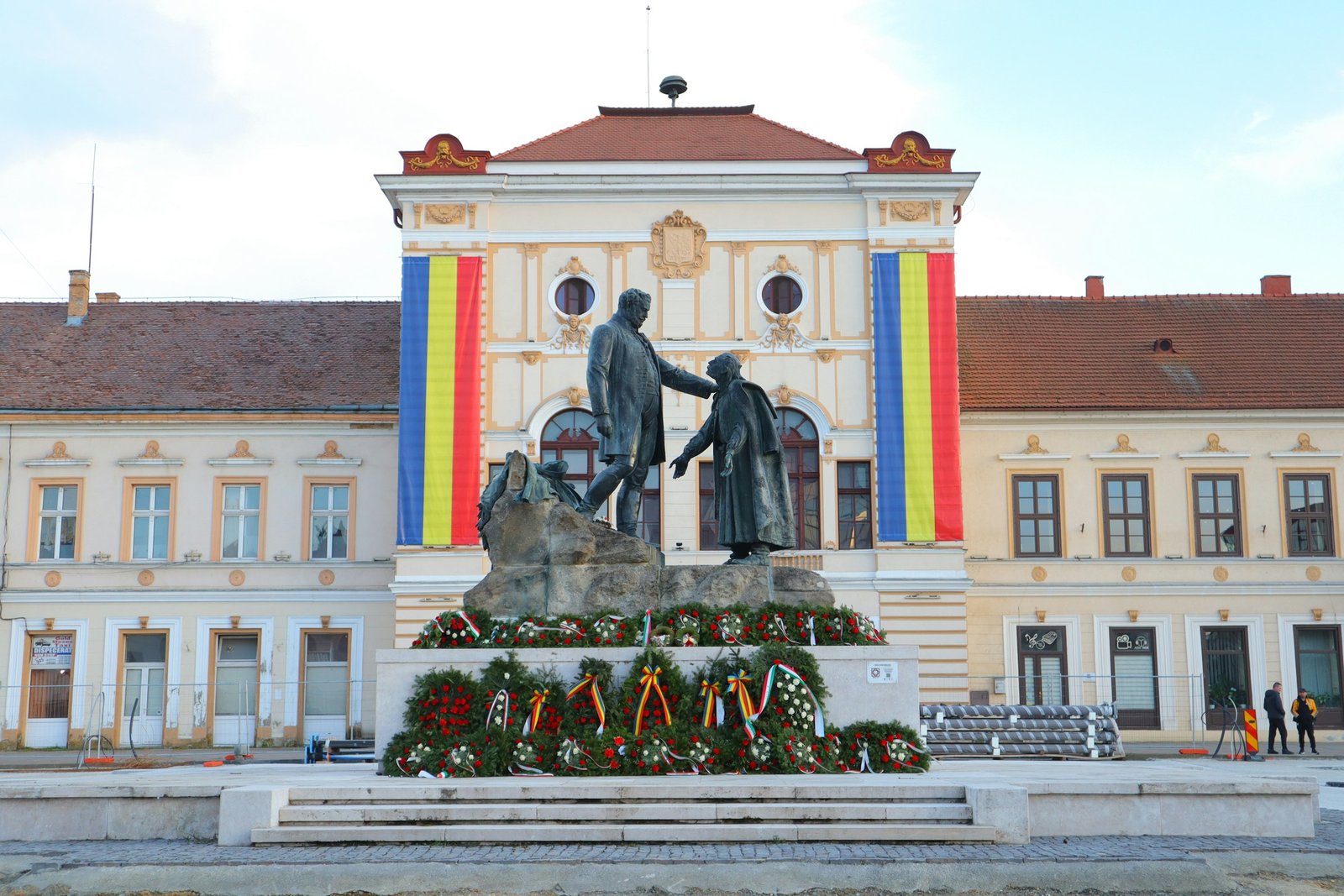 Das Gebäude in Bukarest vor dem Misstrauensvotum in Rumänien