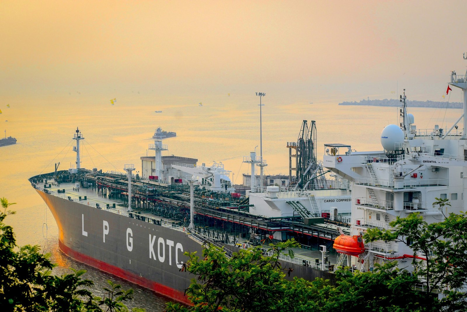 Ein Schiff transportiert amerikanisches LNG nach Europa