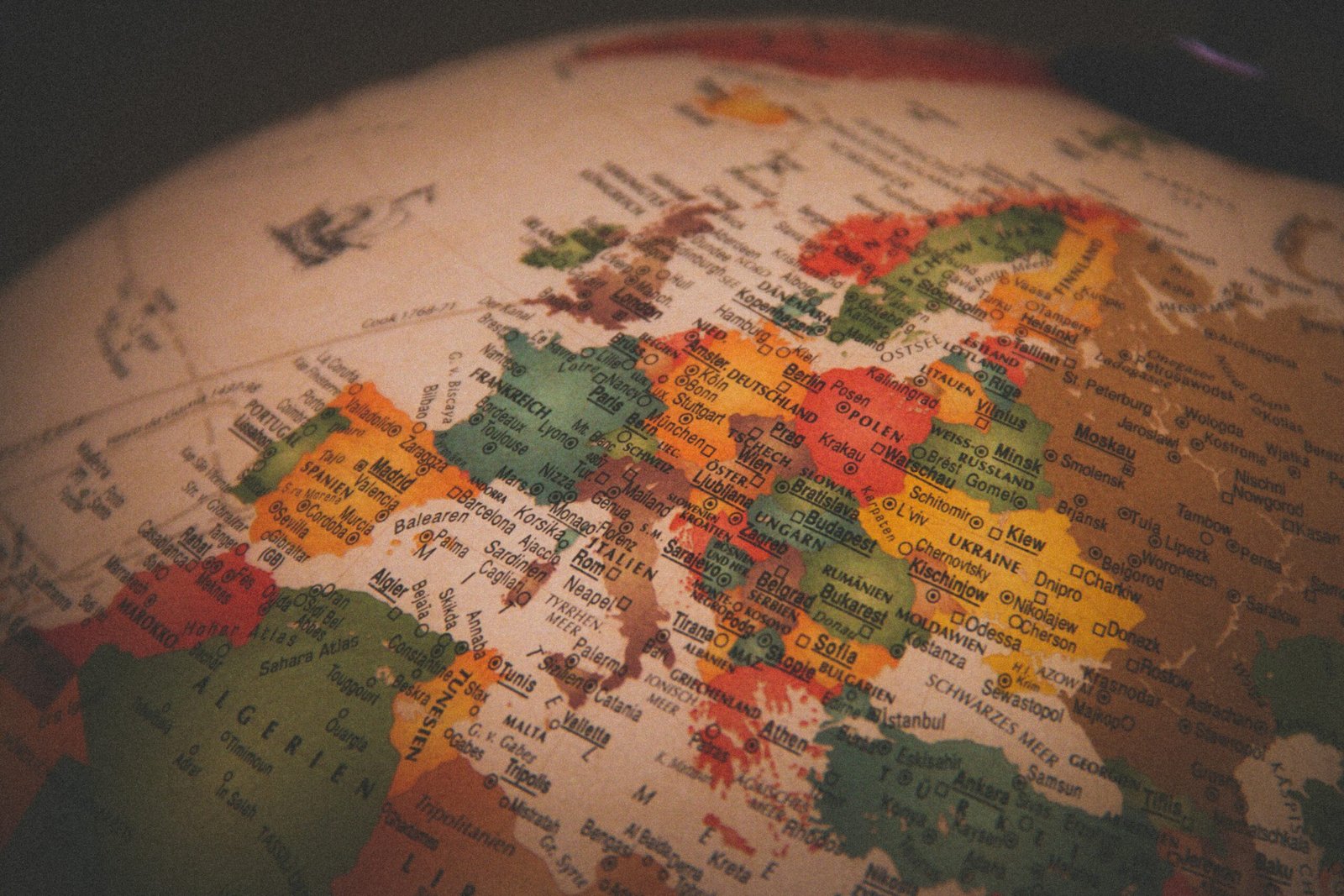 Konferenz über Rechte für Migranten in Europa