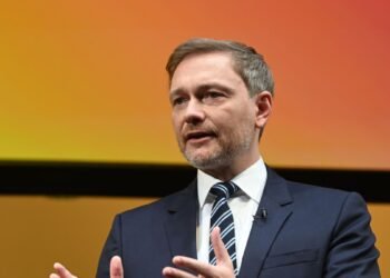 Lindner sieht Impfpflicht als empfindlichen Eingriff in Selbstbestimmungsrecht