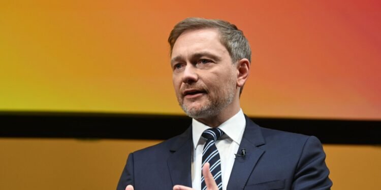 Lindner sieht Impfpflicht als empfindlichen Eingriff in Selbstbestimmungsrecht