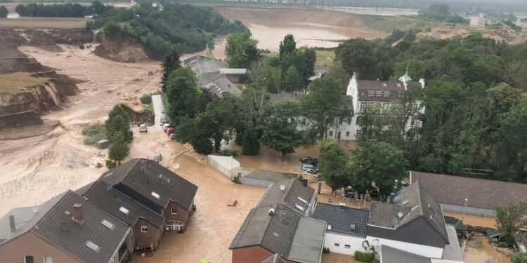Wie nach einem halben Jahr die Hochwasser Spenden eingesetzt wurden?