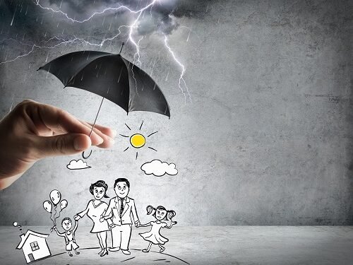 Welche Versicherungen bei Unwetter und Naturkatastrophen helfen