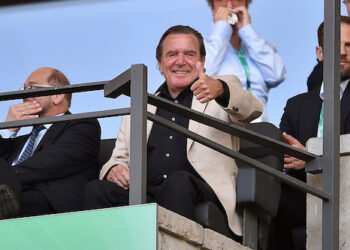 Altkanzler will Klage erheben