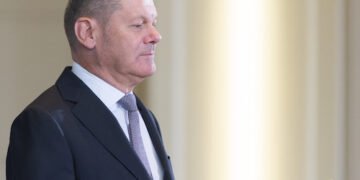 Scholz spricht auf dem Treffen der ostdeutschen Ministerpräsidenten