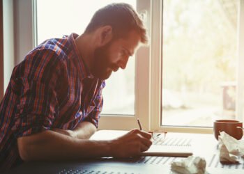 ein Buch schreiben lassen