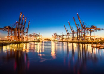 China steigt in den Hamburger Hafen ein