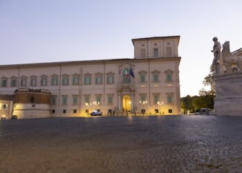 Ministerpräsident Berlusconi ist tot