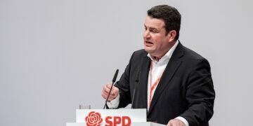 Arbeitslosen Zahlen im November leicht gesunken