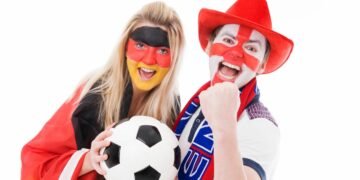 Kreative Verkleidungen englischer Fußballfans