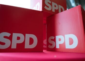 Kevin Kühnert gibt Rücktritt bekannt