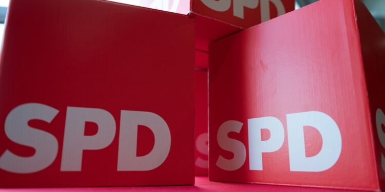 Kevin Kühnert gibt Rücktritt bekannt