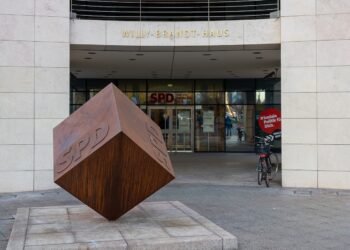 SPD und BSW Koalitionsvertrag unterzeichnet