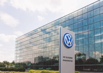 Warnstreiks in allen VW-Werken