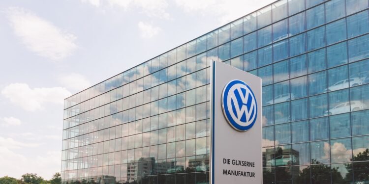 Warnstreiks in allen VW-Werken