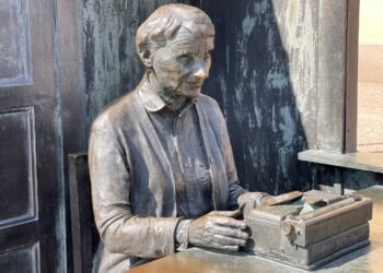 Astrid Lindgren stirbt 2002