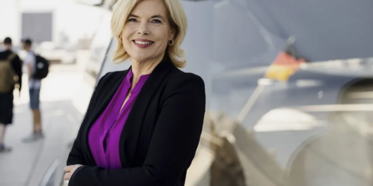 Julia Klöckner neue Bundestagspräsidentin