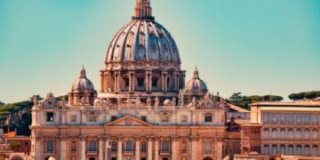 Aufbahrung im Petersdom