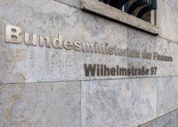 Steuereinnahmen brechen ein