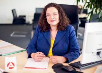 Arbeitslose mehr als drei Millionen im August