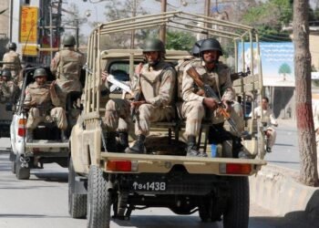 Pakistanische Sicherheitskräfte sichern ein Gebiet nach den Operationen in Belutschistan