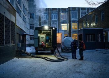 Belastete Fernwärmeleitungen während der Ukraine Energiekrise Winter