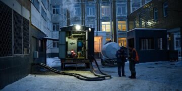 Belastete Fernwärmeleitungen während der Ukraine Energiekrise Winter