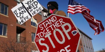 Trump Minnesota Schießerei: Demonstranten protestieren in Minneapolis nach tödlicher Schießerei