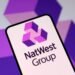 Grafische Darstellung der Aktienkurse im Kontext der NatWest Evelyn Übernahme für 3,4 Milliarden Dollar.