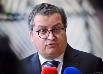 Hafenreparatur Auswirkungen von Sturmschäden Portugal