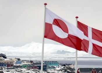 Ein US-Hospitalschiff auf dem Weg in die Arktis; Dänemark lehnt US-Lazarettschiff ab.