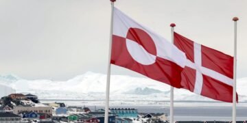 Ein US-Hospitalschiff auf dem Weg in die Arktis; Dänemark lehnt US-Lazarettschiff ab.