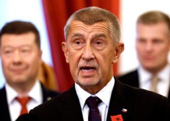 Symbolbild zum Thema Jugendschutz und das neue Social-Media-Verbot Tschechien für unter 15-Jährige.