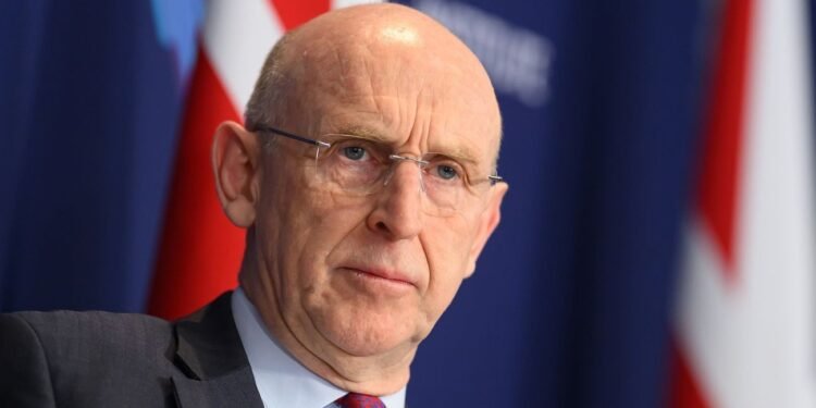 Warum John Healey Britische Soldaten in der Ukraine 2026 einsetzen will