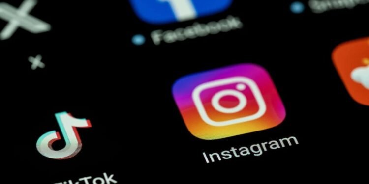 Klage gegen Instagram wegen Sucht vor Gericht in Los Angeles 2026