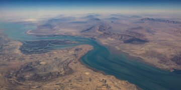 Öltanker sichern die Öffnung der Straße von Hormuz