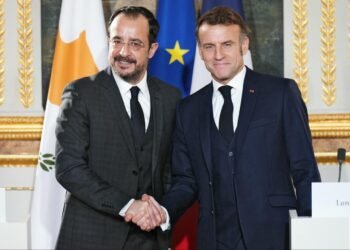 Logistik und Transport für Europas Militärhilfe für Zypern