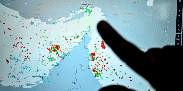 Schiffe zahlen Transitgebühren in der Straße von Hormus