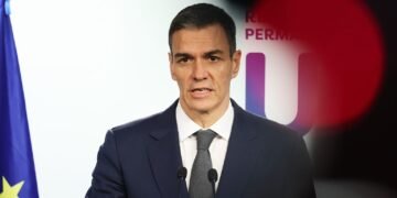 Menschen versammeln sich in Barcelona als Ausdruck der Wut in Spanien