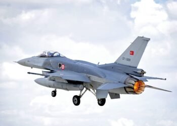 Strategische F-16-Stationierung Zypern zur Sicherung des Luftraums.