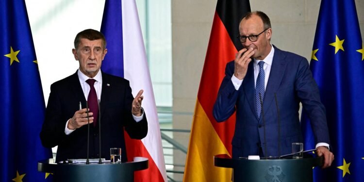 Außenminister Wadephul in Jerusalem während Merz kritisiert Israel