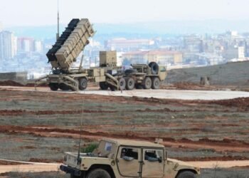 NATO fängt iranische Rakete ab mit Patriot-Abwehrsystem in der Türkei.