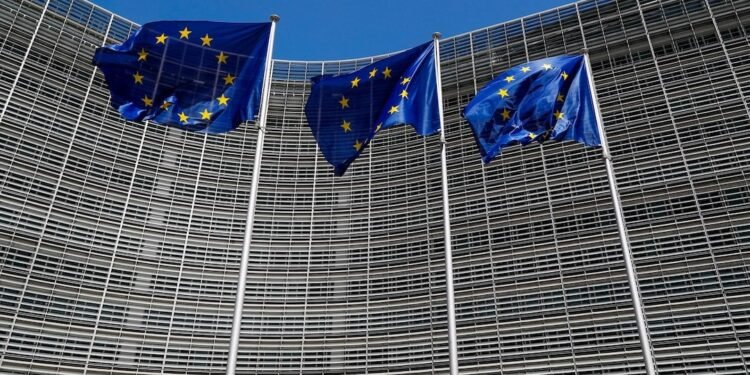 Aktuelle Verhandlungen zum EU-Kohlenstoffmarkt im Brüsseler EU-Viertel.