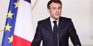 Emmanuel Macron in Paphos als Zeichen für Frankreichs Unterstützung für Zypern.